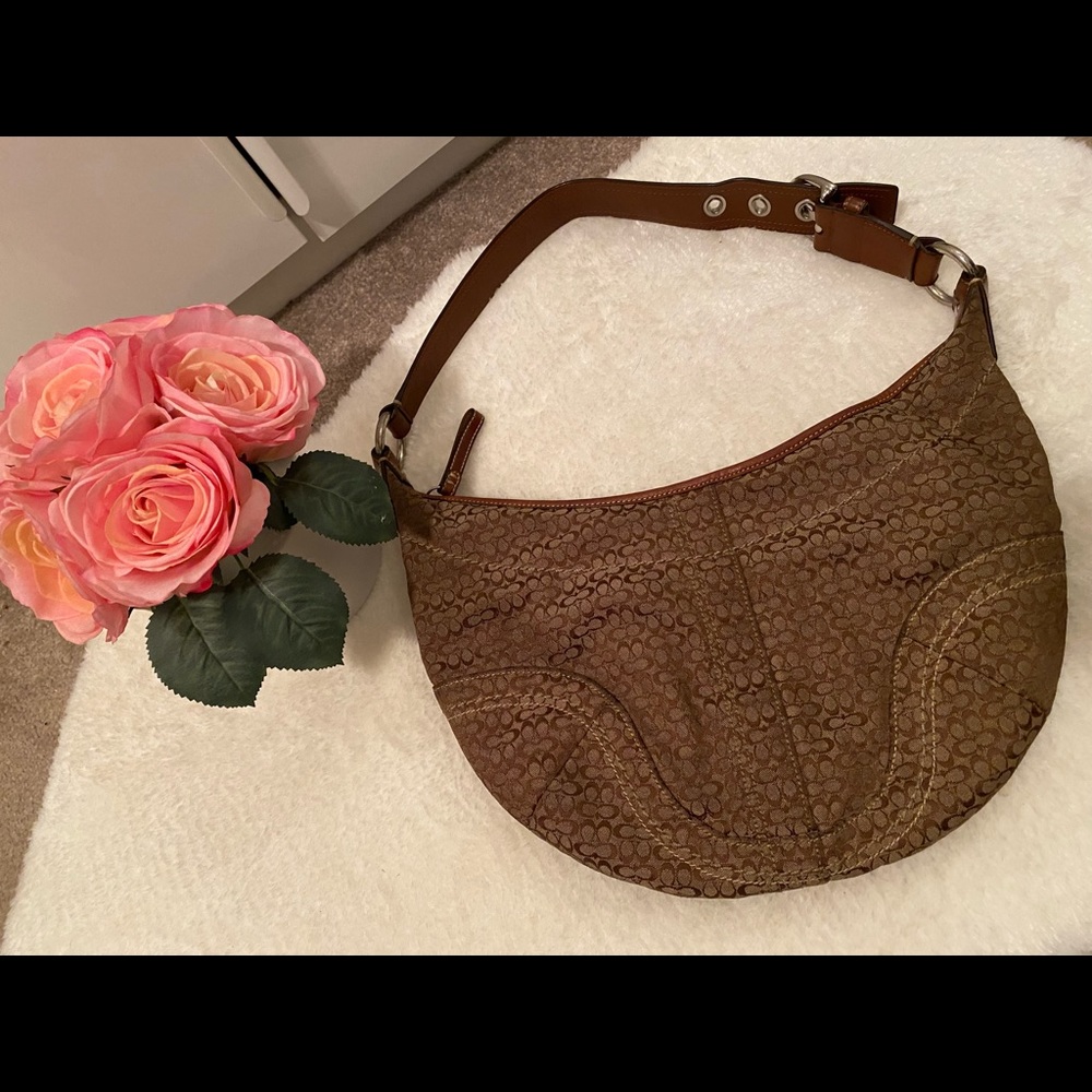 Authentic 🤎 Coach Signature Canvas and Leather Hobo Purse